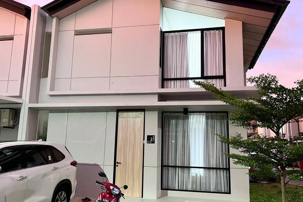 Villa Rolling Hills Depan Trans Mall 마카사르 외부 사진